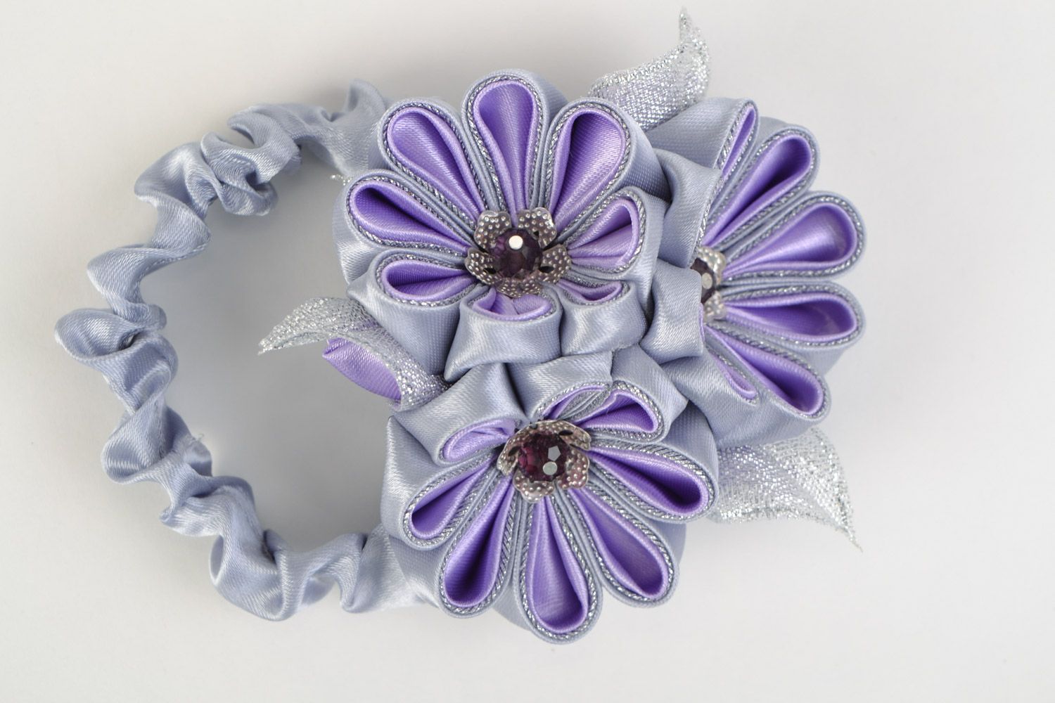 Handmade kanzashi flower hair tie of gray and lilac colors photo 3
