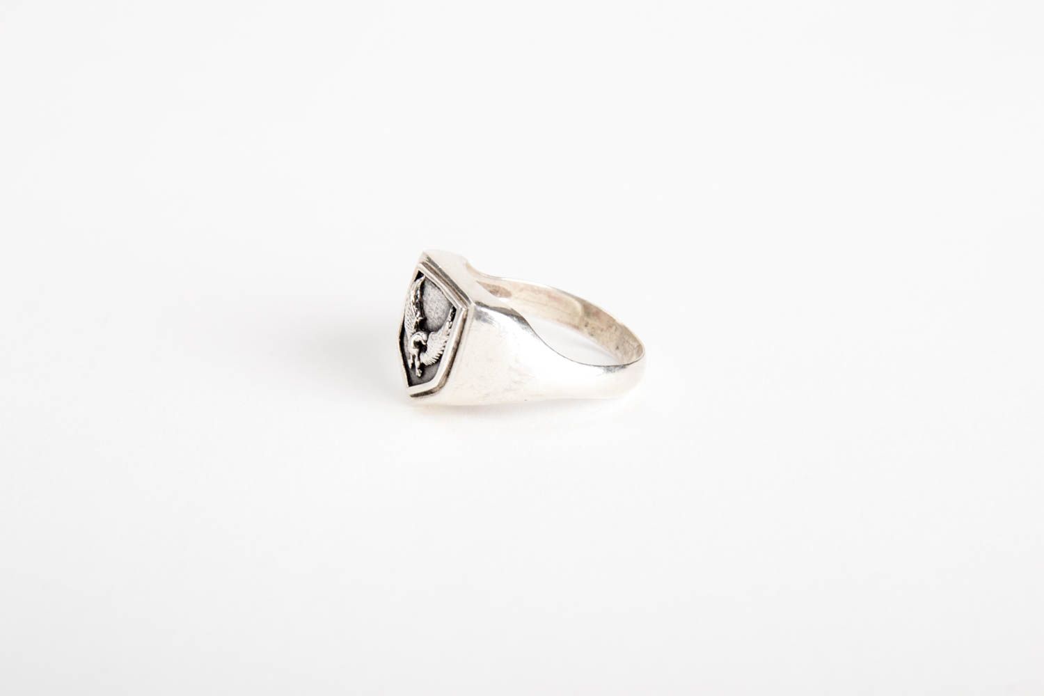 Дизайнерское хенд мейд серебряное кольцо серебряное украшение с орлом мужское фото 2