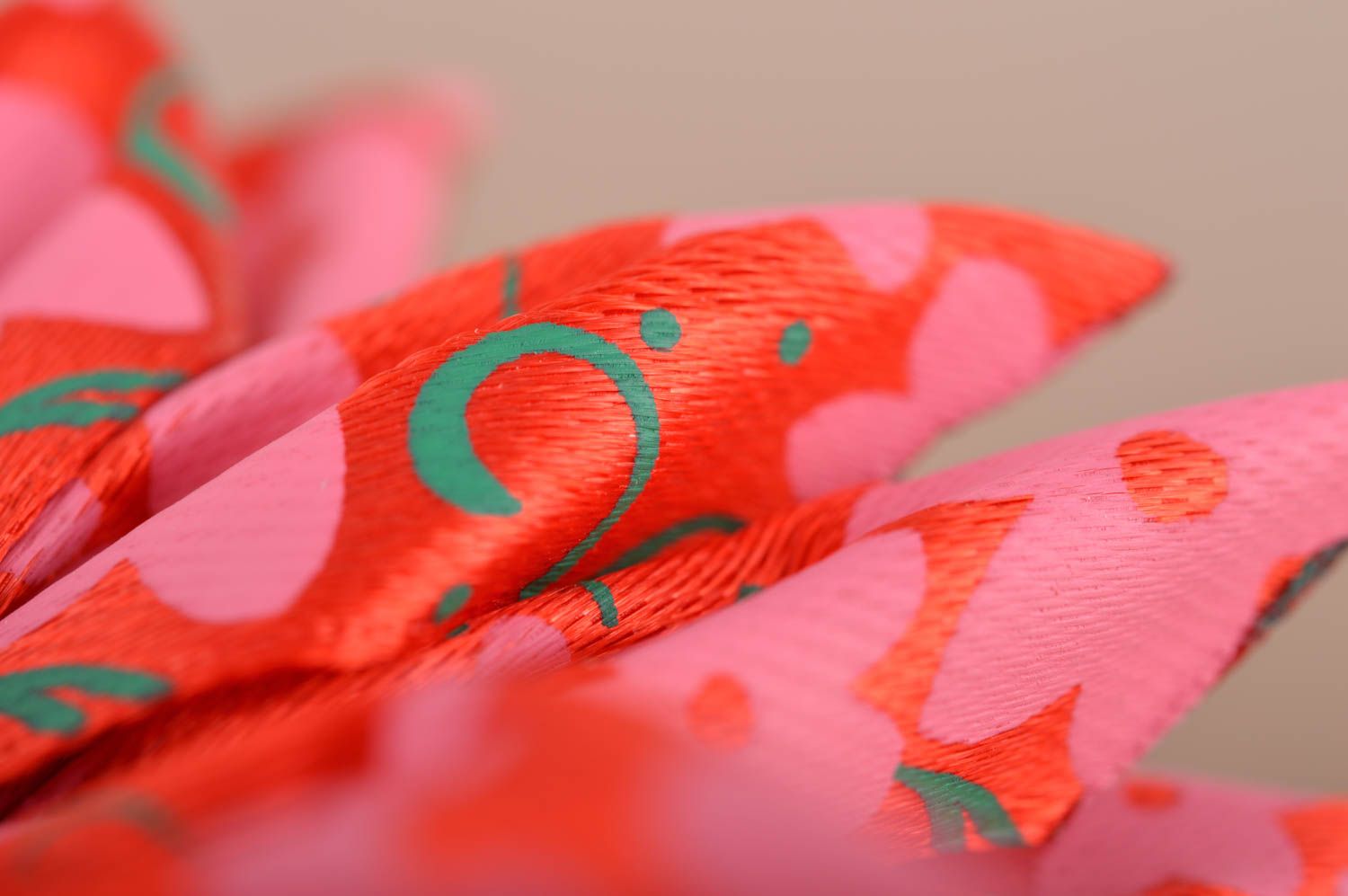 Handmade Kanzashi Haarband in Rot für Kinder Designer Schmuck Geschenk schön foto 4