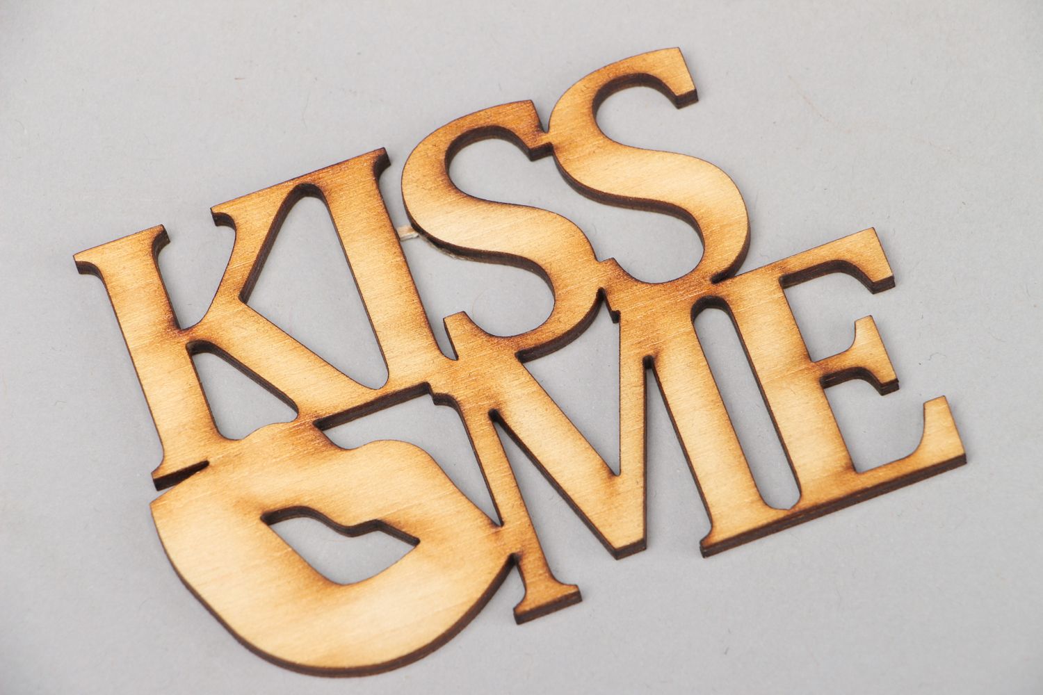 Plywood craft blank for painting Kiss me photo 1