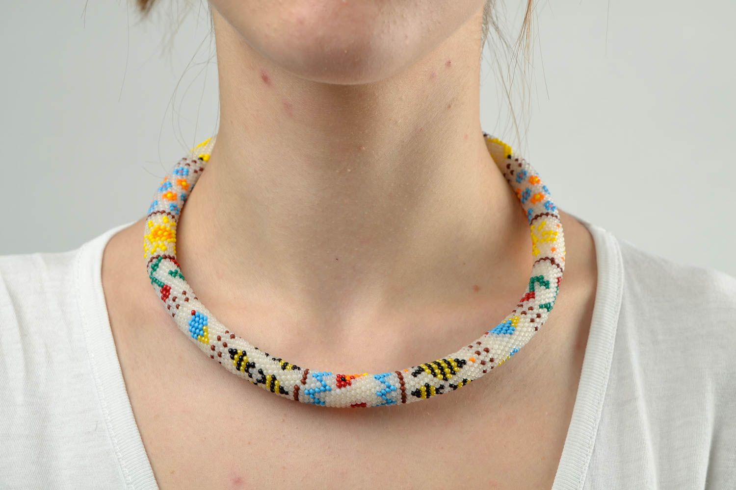 Bright beaded cord necklace handmade designer jewelry stylish beaded necklace photo 1