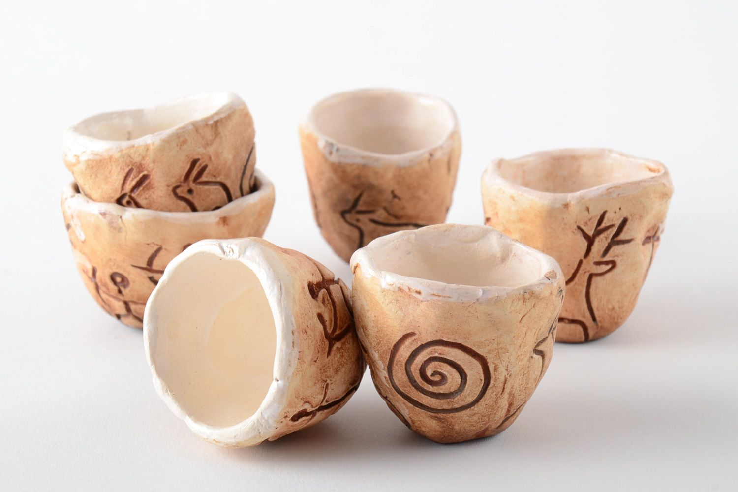 Petits verres en argile de poterie faits main couverts de glaçure 6 pièces photo 4