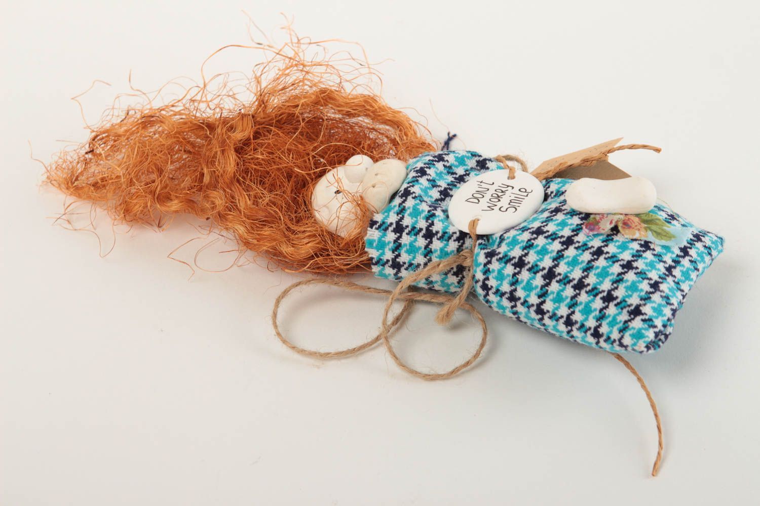 Кукла ручной работы с петелькой декор для дома тряпичная кукла для декорирования фото 2