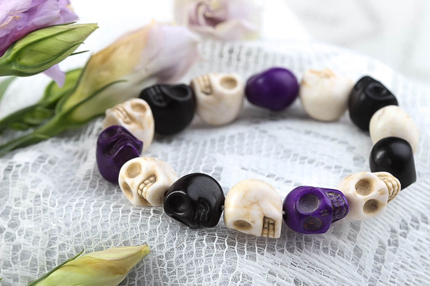 Handmade skull bracelet fashion jewelry present for girls beaded jewelry photo 1