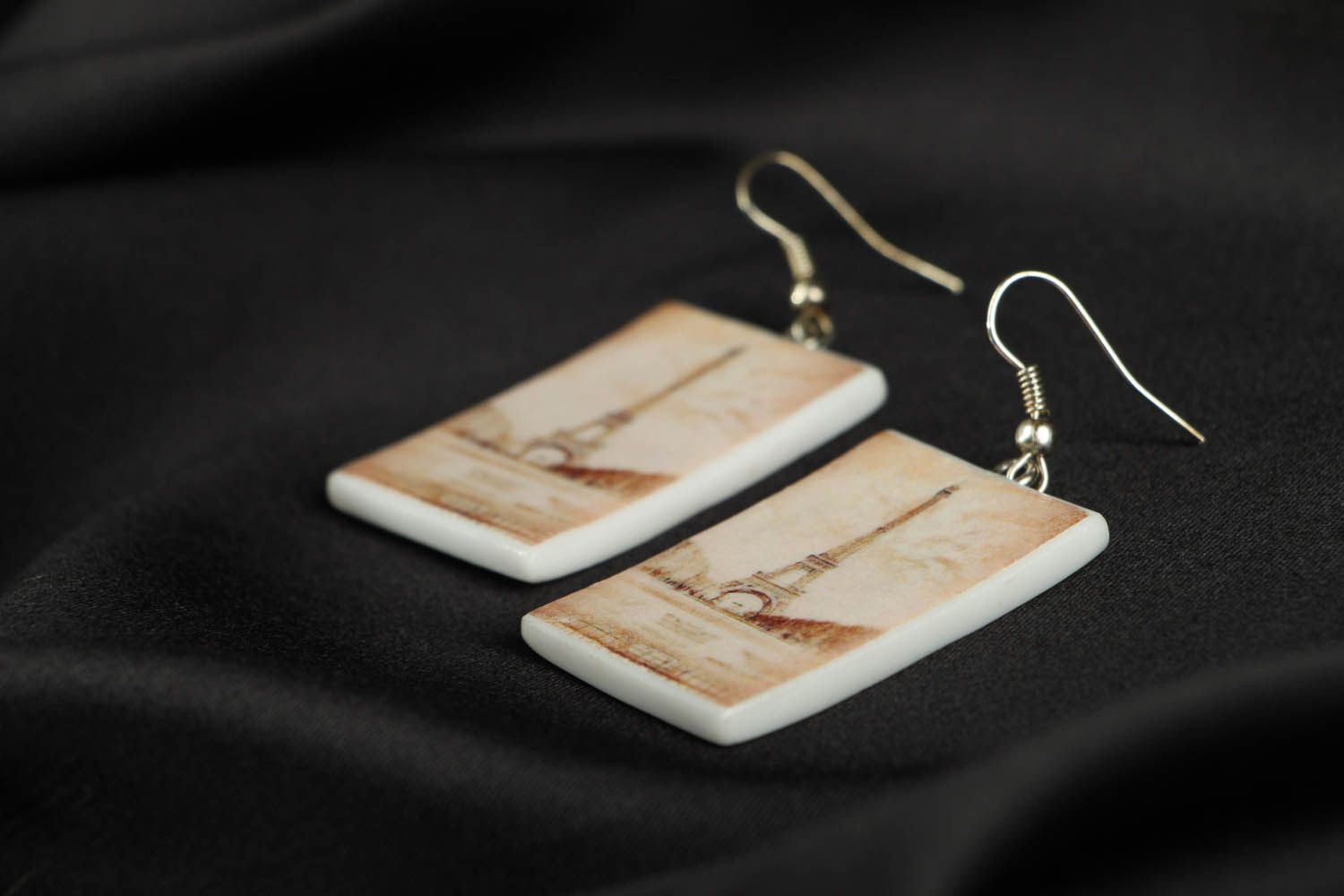 Earrings with the image of the Eiffel Tower photo 2