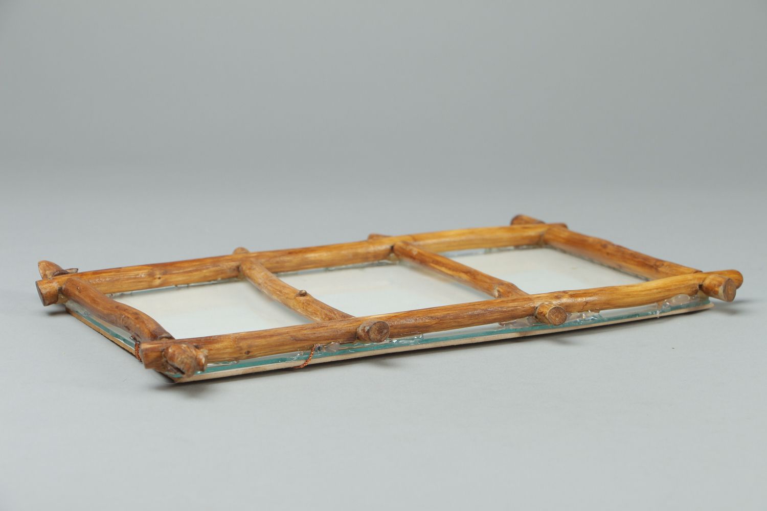Деревянная рамка на стол ручная  фото 3