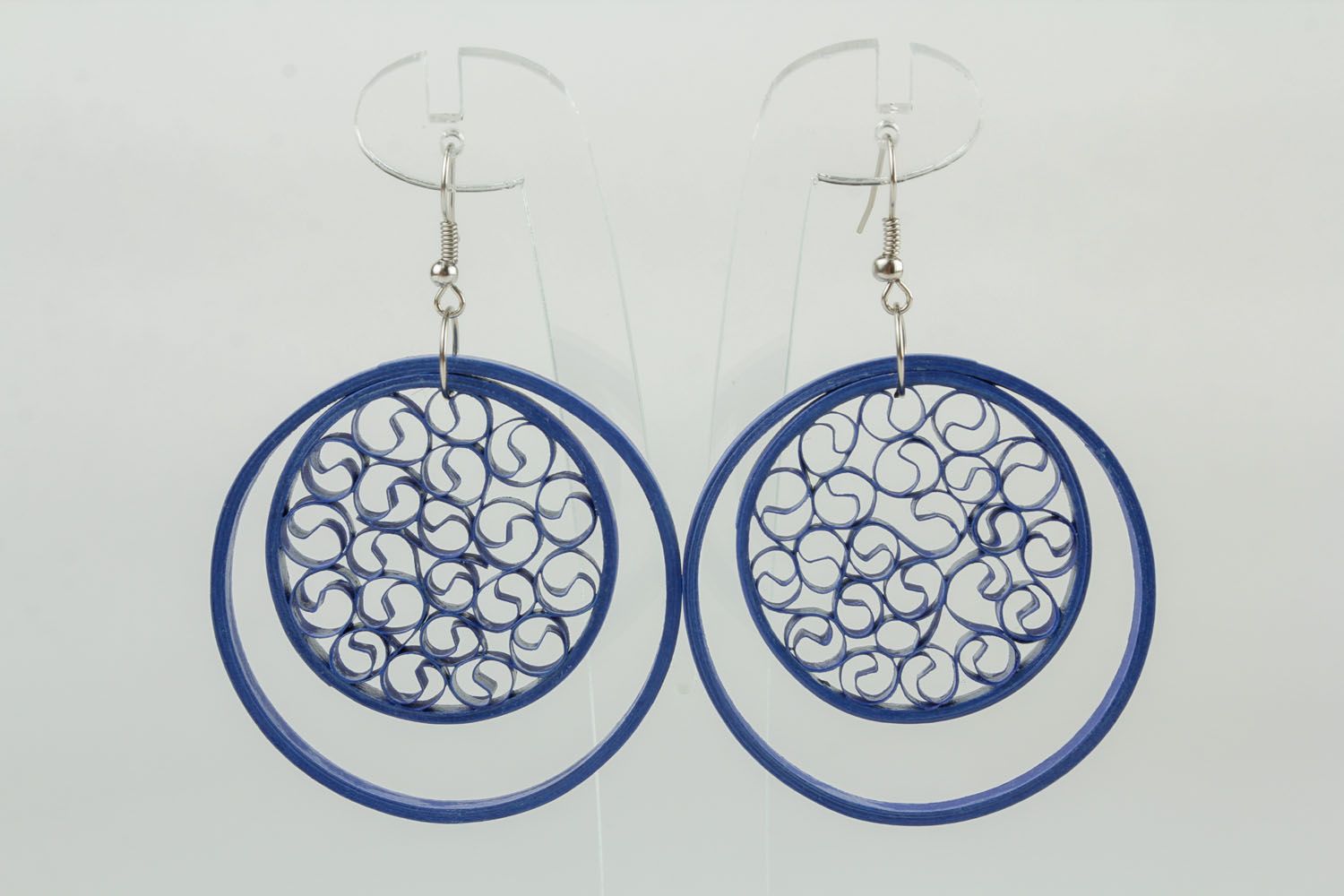 Round paper earrings photo 2