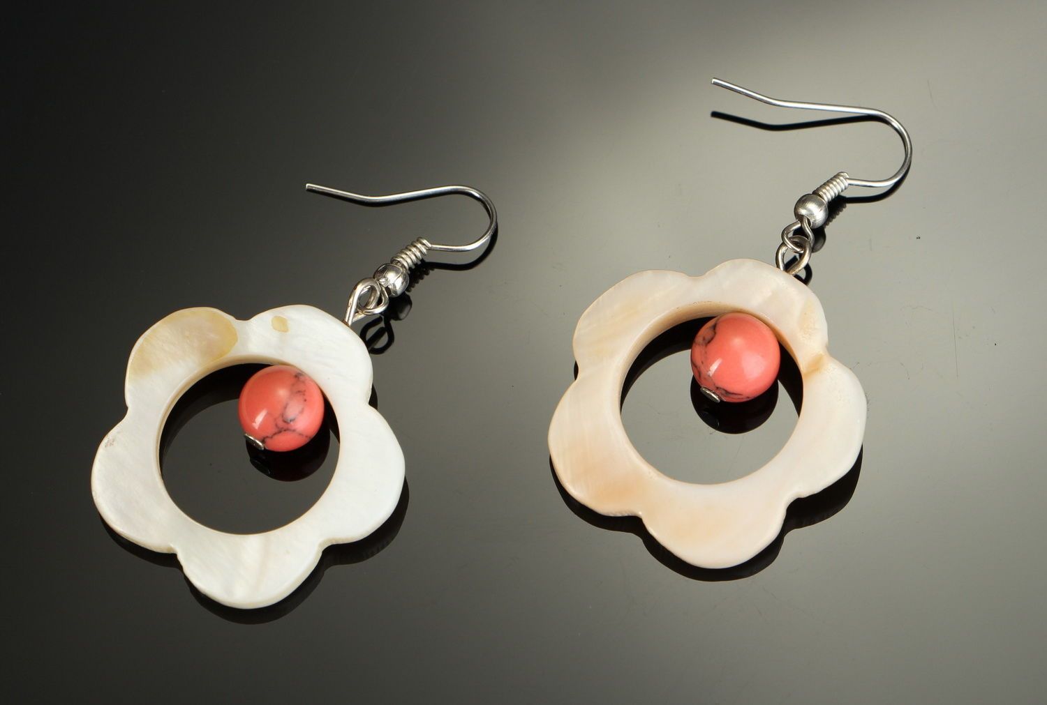 Beautiful earrings made from nacre and coral photo 3
