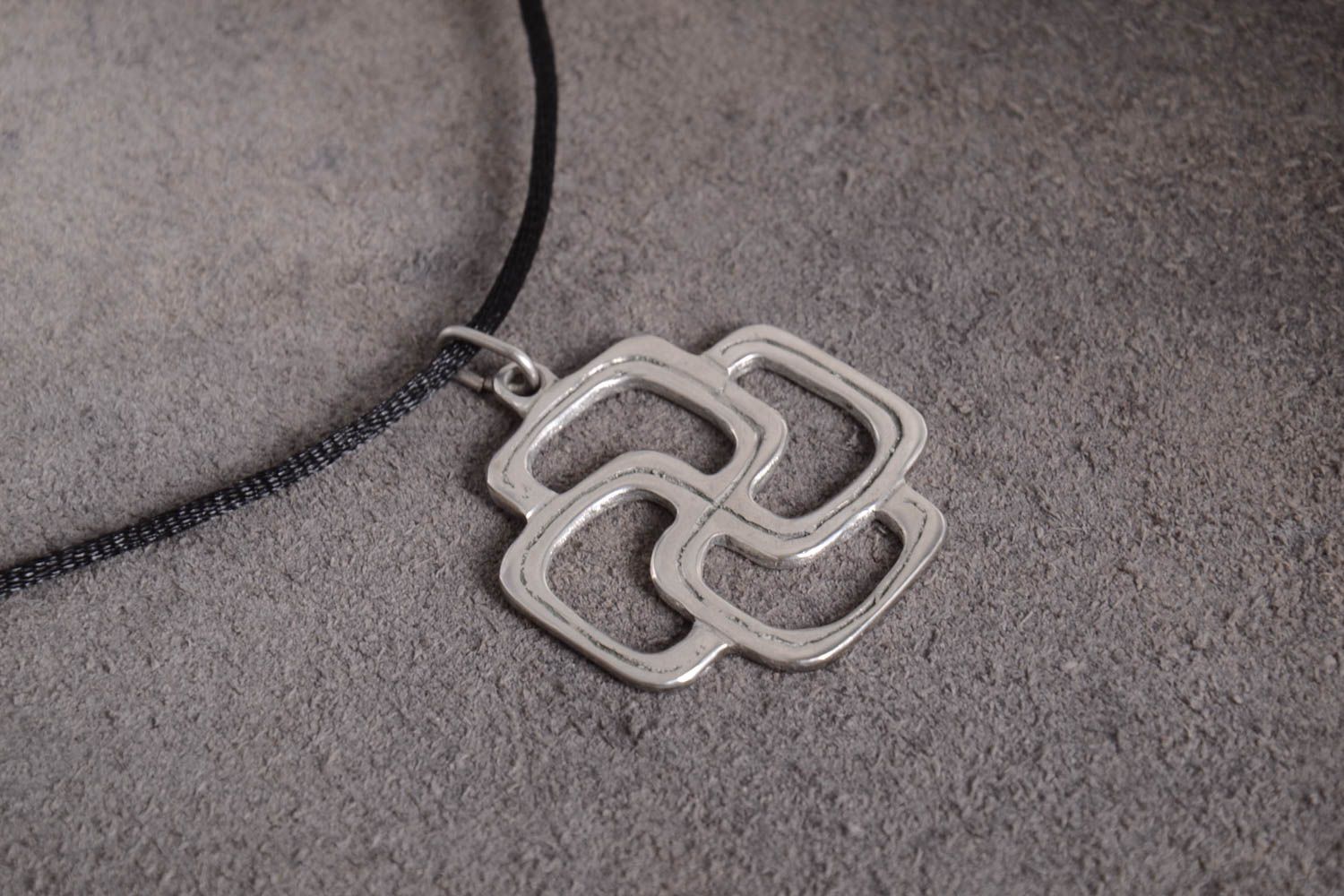 Beautiful handmade metal pendant neck pendant design beautiful jewellery photo 1