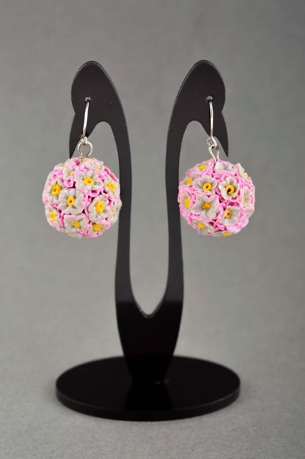 Handmade zarte rosa Blumen Ohrringe Polymer Schmuck Accessoire für Frauen foto 1