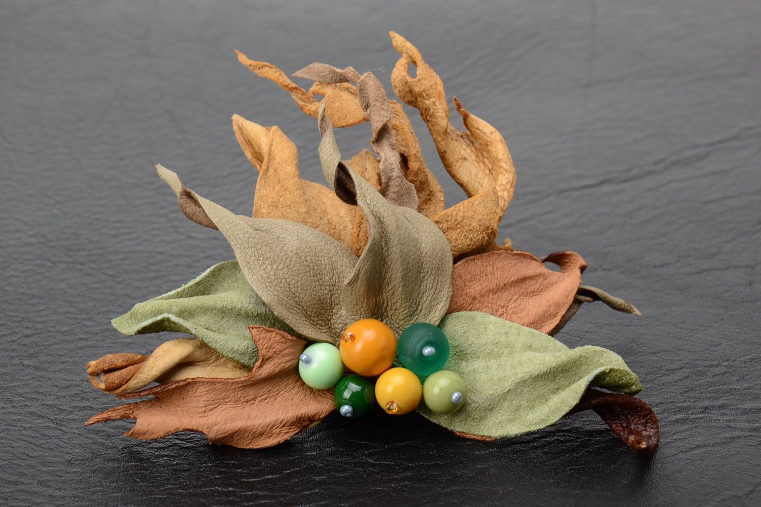 Handmade middle-sizes leather flower brooch in beige color palette with beads photo 1