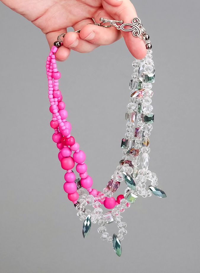 Collar elegante hecho a mano con cristales Swarovski foto 4