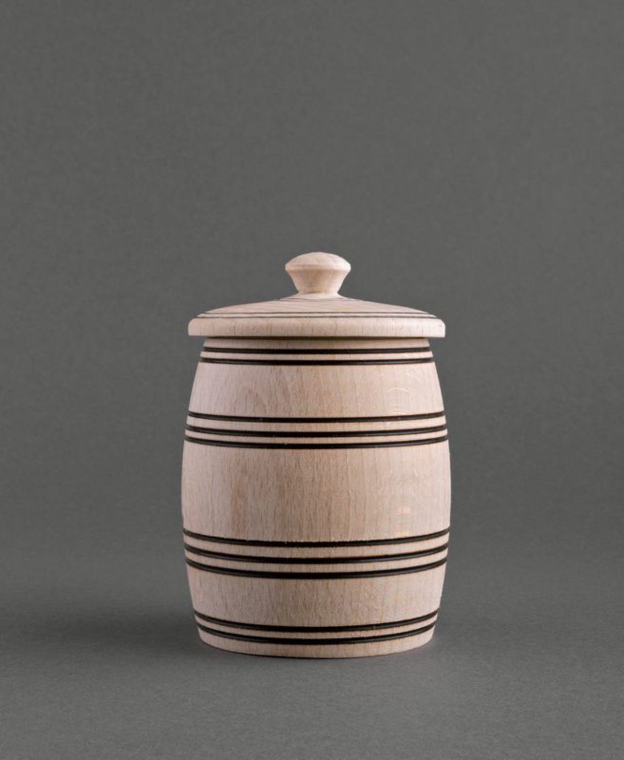 Wooden pot for species with lid photo 2