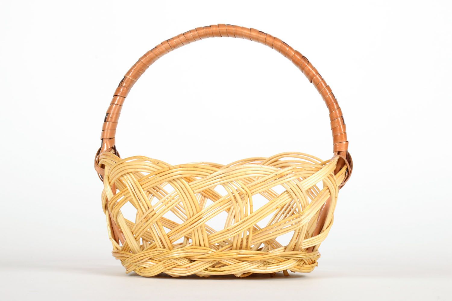 Decorative basket with handle  photo 3
