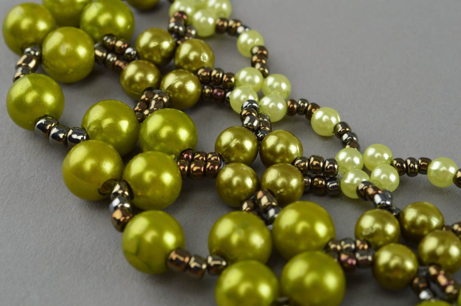 Collier en perles de rocaille et perles fantaisie vert fait main original beau photo 3