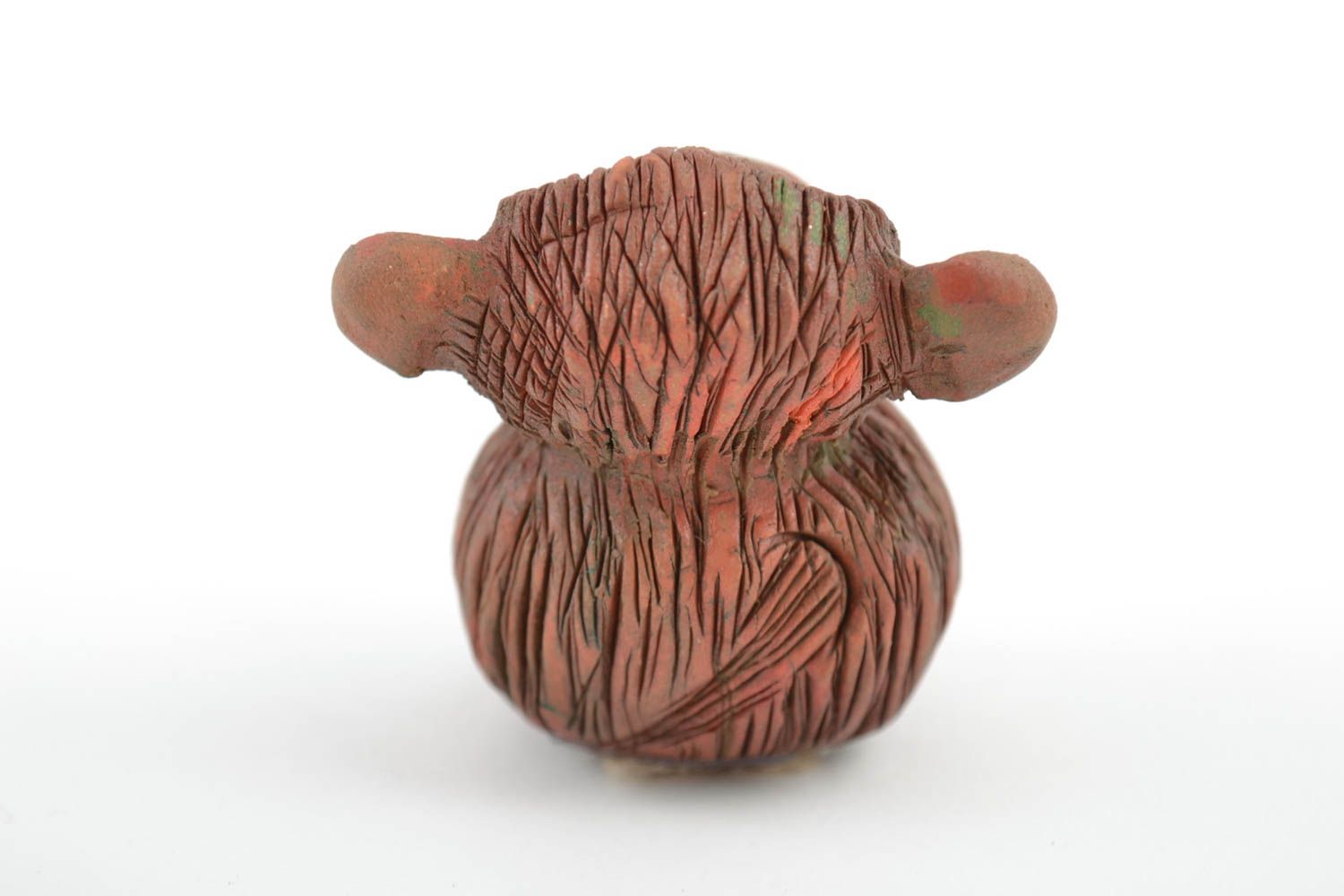 Фигурка из глины обезьянка улыбчивая коричневая маленького размера ручная работа фото 4