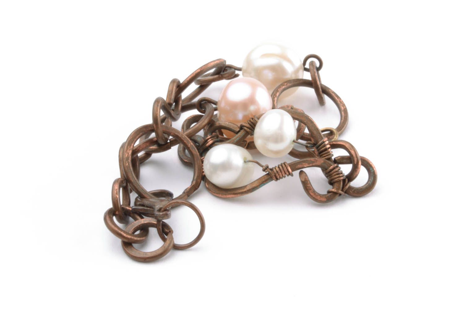 Copper bracelet with pearls  photo 4