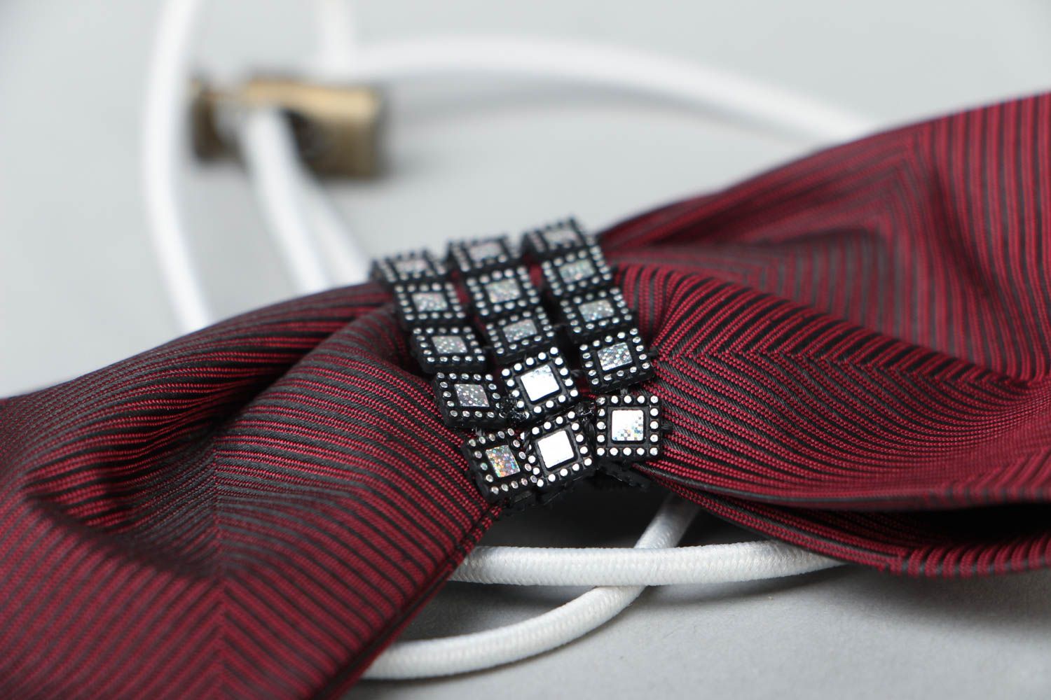 Elegant textile bow tie photo 3