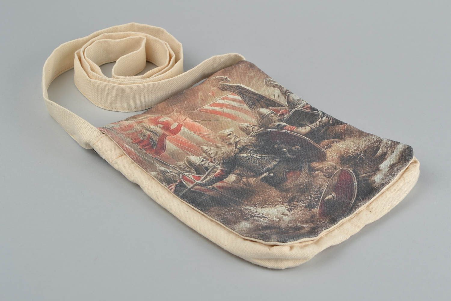 Текстильная эко сумка с принтом через плечо ручной работы среднего размера фото 3