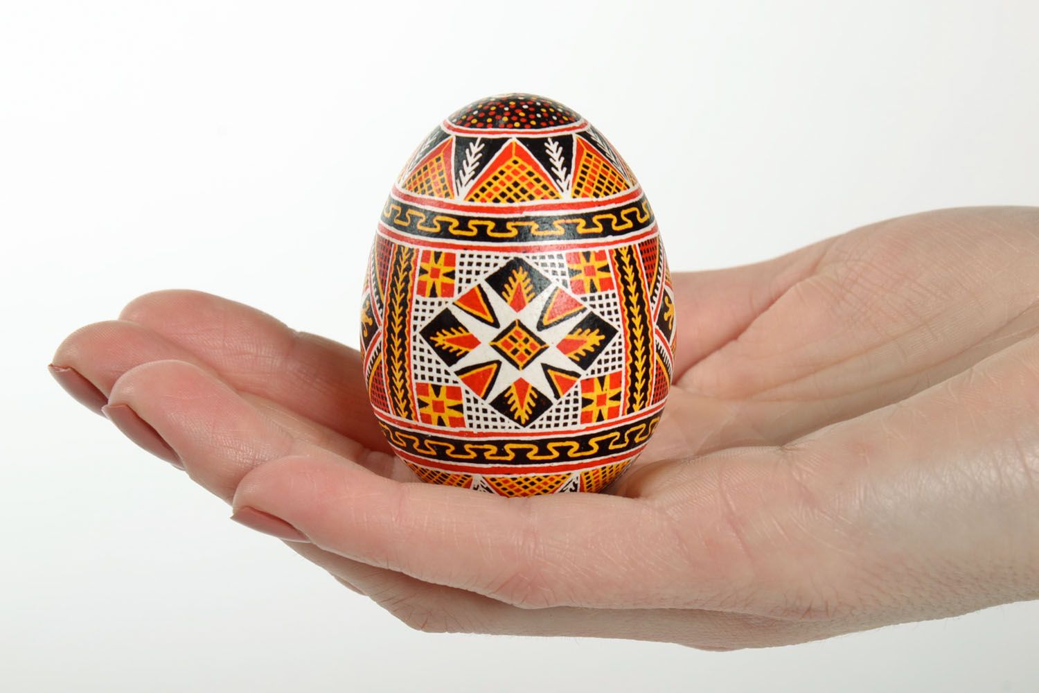 Hand painted Easter egg photo 5