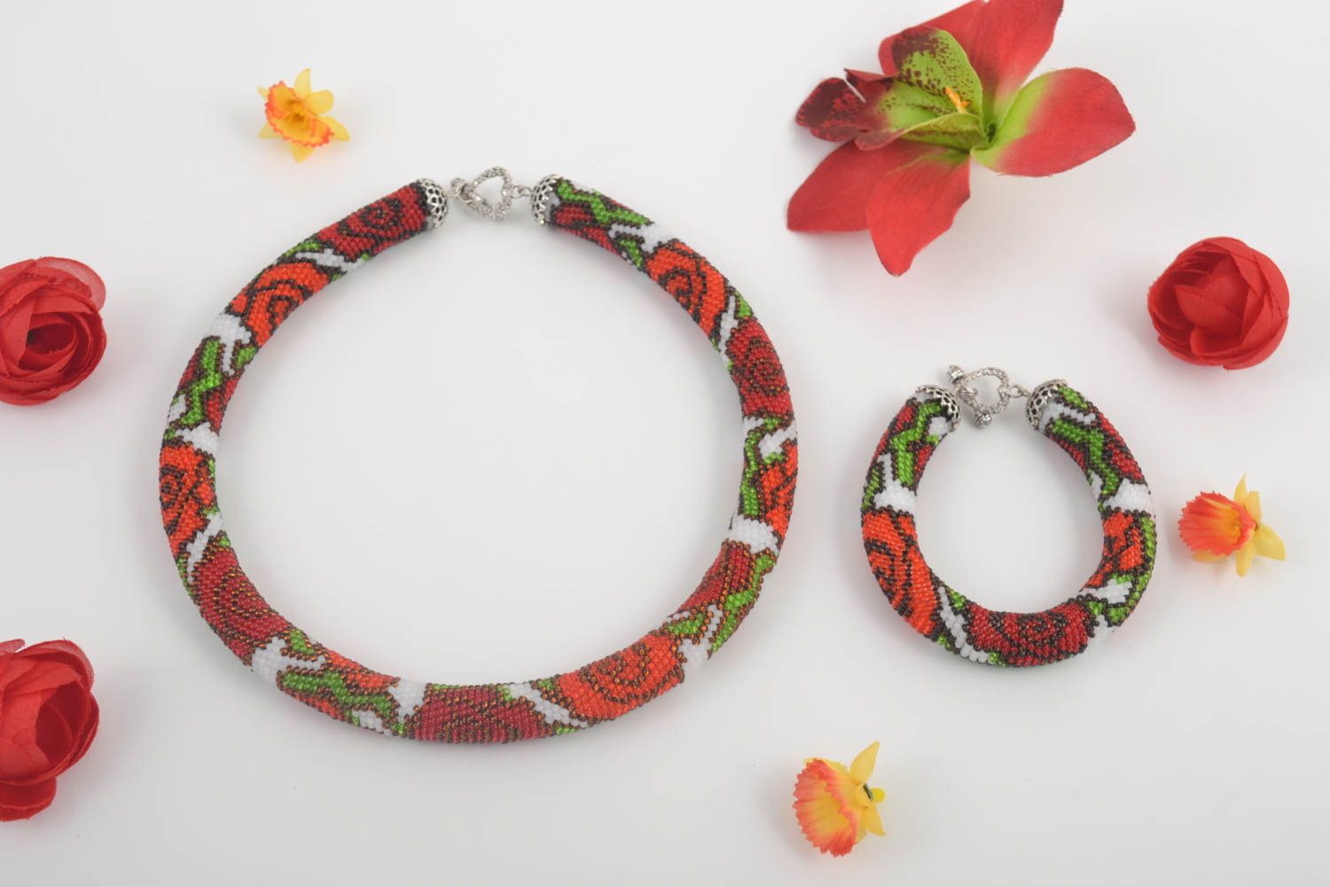 Beautiful handmade beaded jewelry set beaded cord necklace bracelet designs photo 1