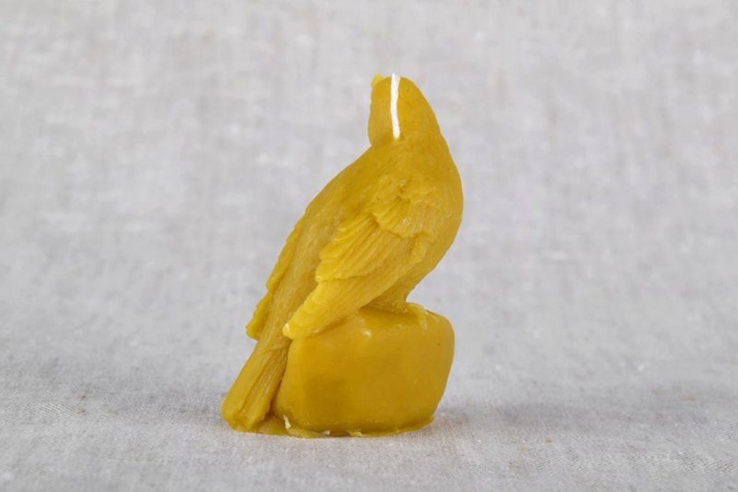 Carved candle Bird photo 2