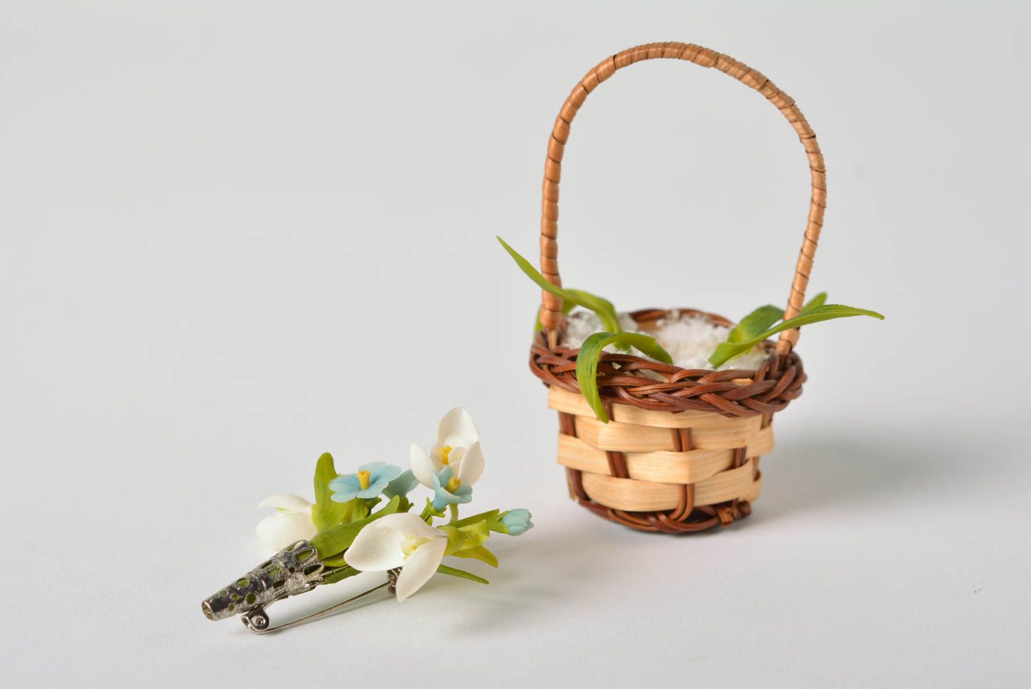 Small beautiful handmade designer polymer clay brooch flowers with basket photo 2