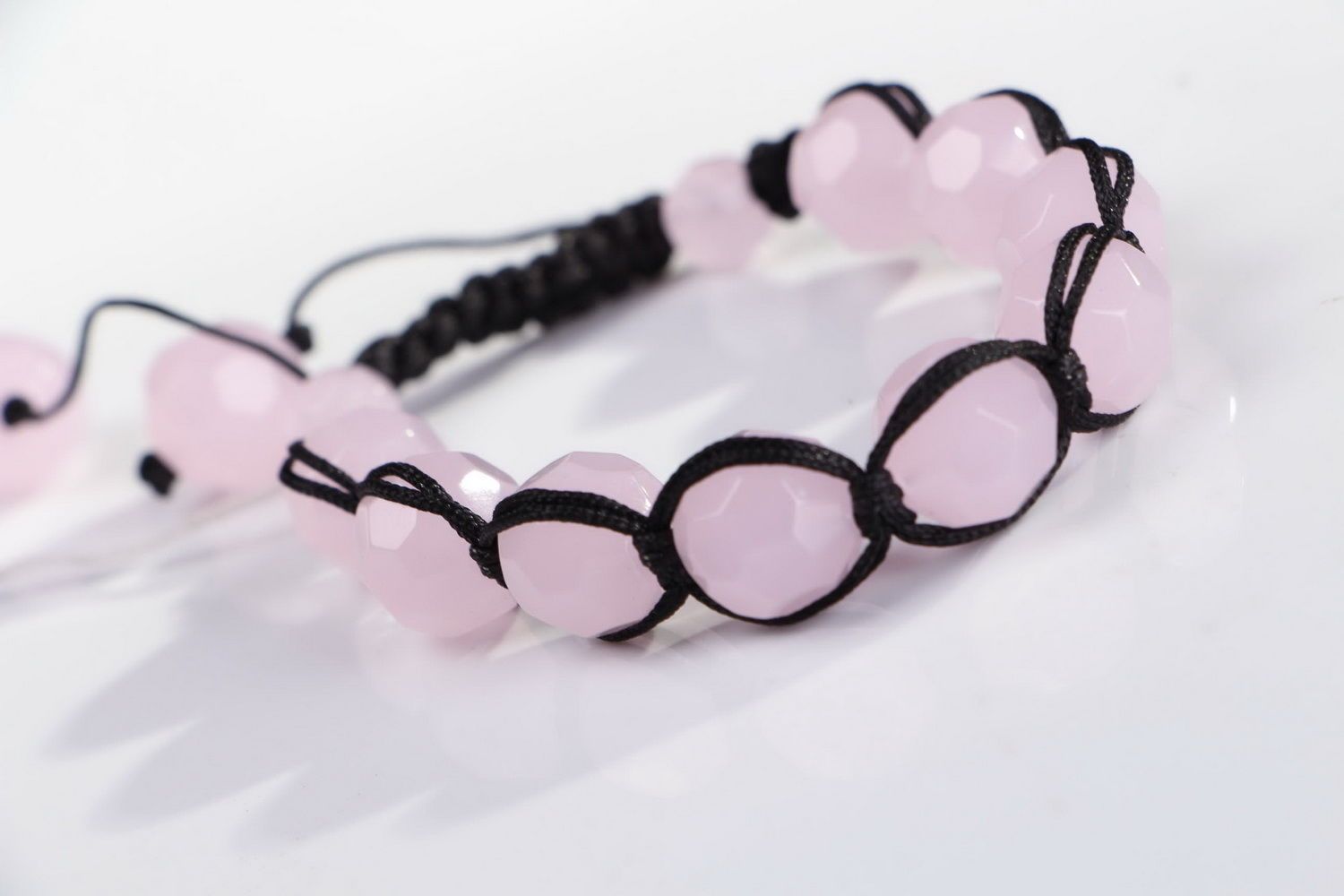 Bracelet  made of pink quartz photo 3