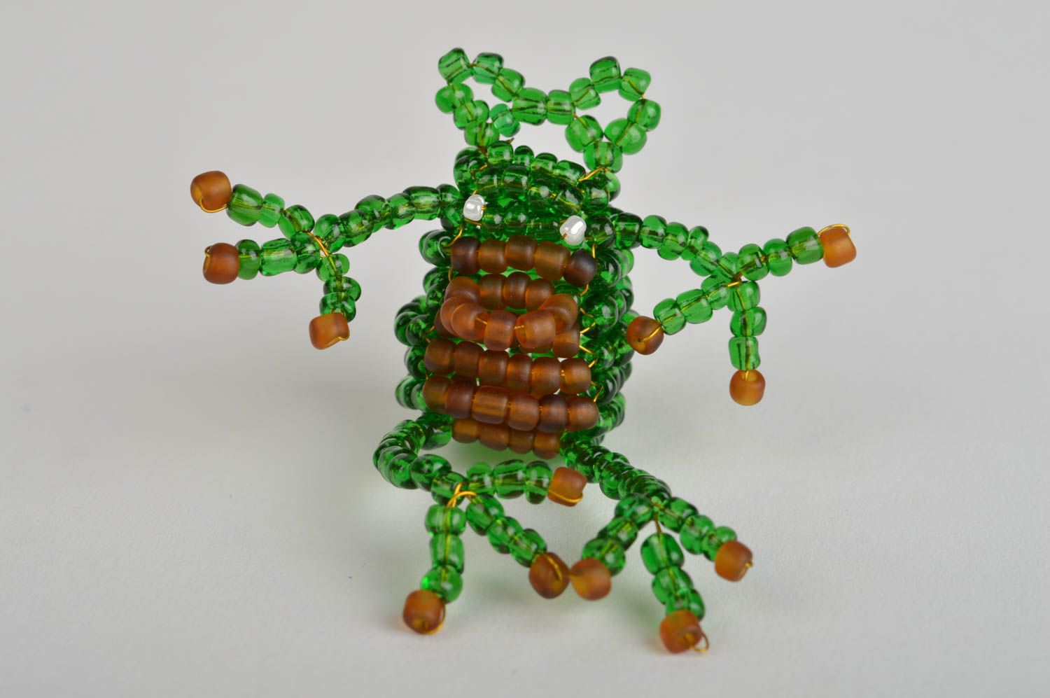 Beautiful handmade designer small woven beaded finger puppet toy frog for kids photo 2
