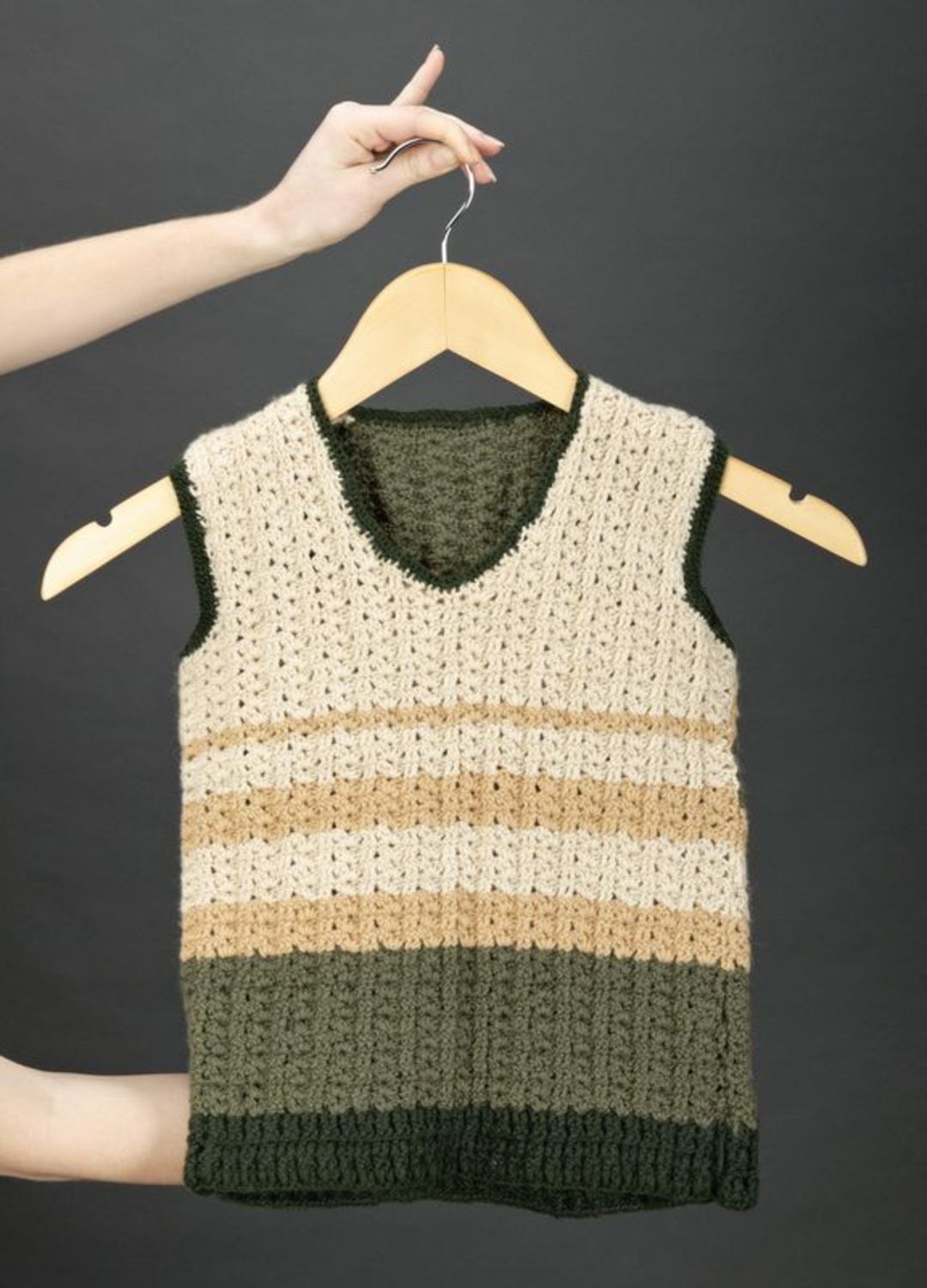 Gilet per bambini di 3-4 anni fatto a mano Gilet a maglia Gilet di lana  foto 1
