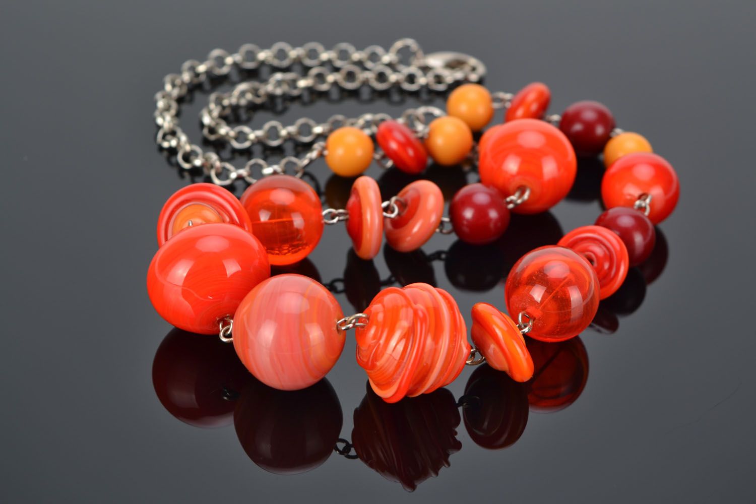 Red lampwork glass beaded necklace   photo 1