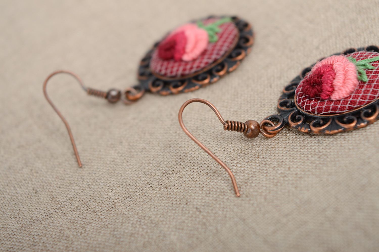 Vintage rococo embroidered earrings photo 4