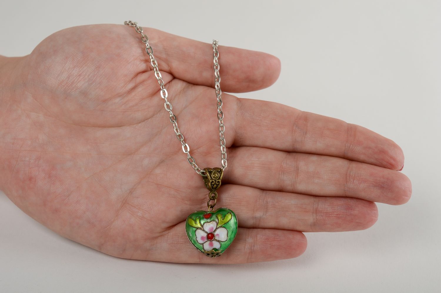 Pendentif coeur Bijou fait main vert à fleurs sur chaîne Cadeau pour femme photo 5