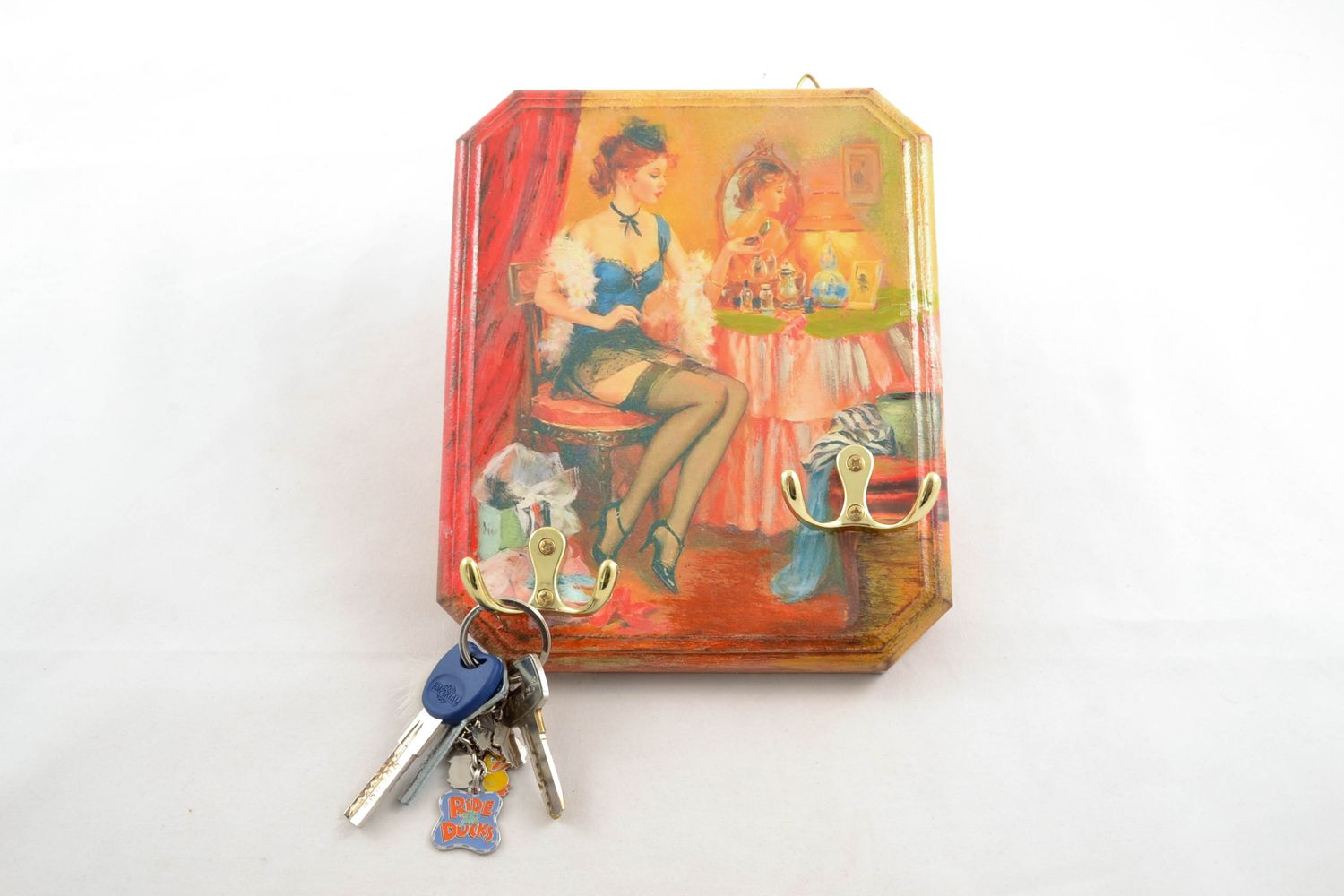 Decoupage key hanger in vintage style photo 1
