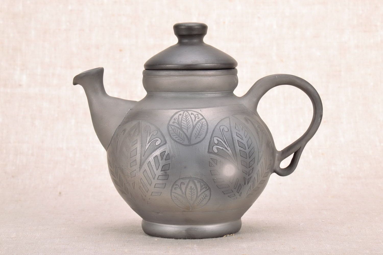 Ceramic kettle with lid  photo 2