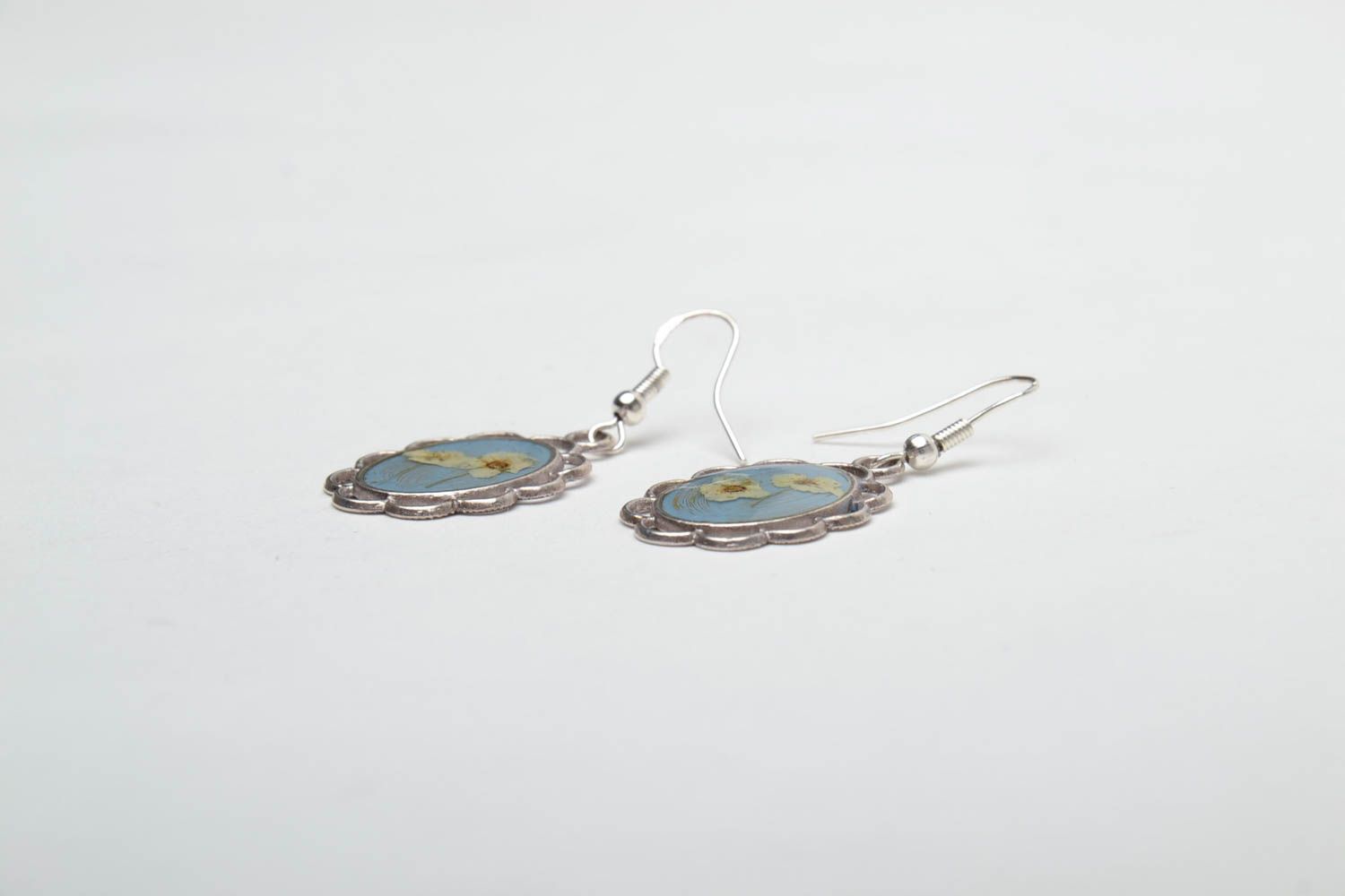 Tender earrings with natural flowers photo 4