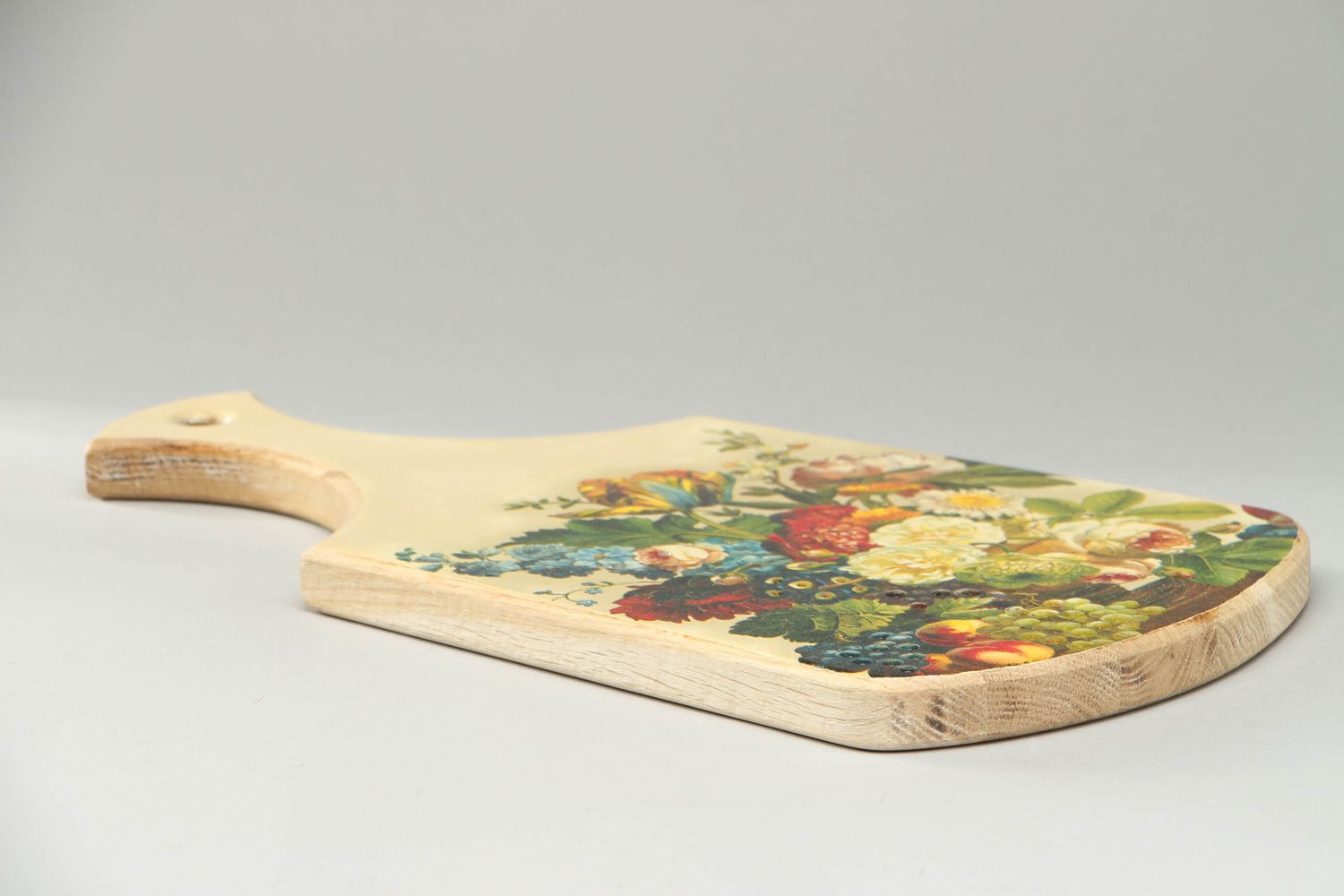 Planche à découper en bois décorative faite main originale design serviettage photo 3