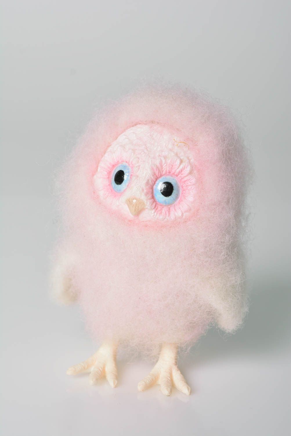 Интерьерная игрушка сова игрушка ручной работы мягкая игрушка из шерсти розовая фото 1