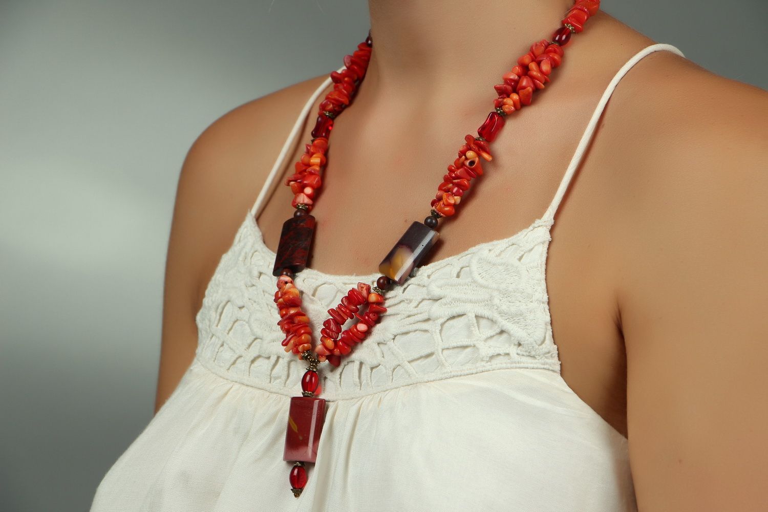Necklace with Coral and Agate photo 5