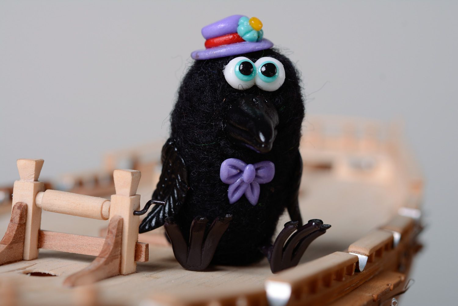 Handmade miniatur Kuscheltier Vogel in Trockenfilzen Technik für Kinder foto 1