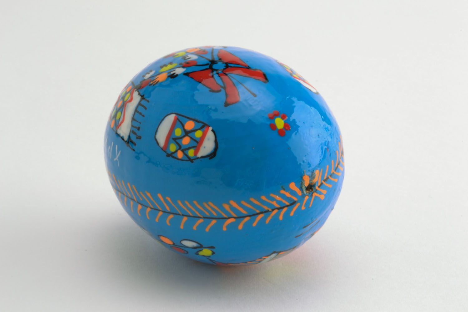 Painted wooden Easter egg photo 3