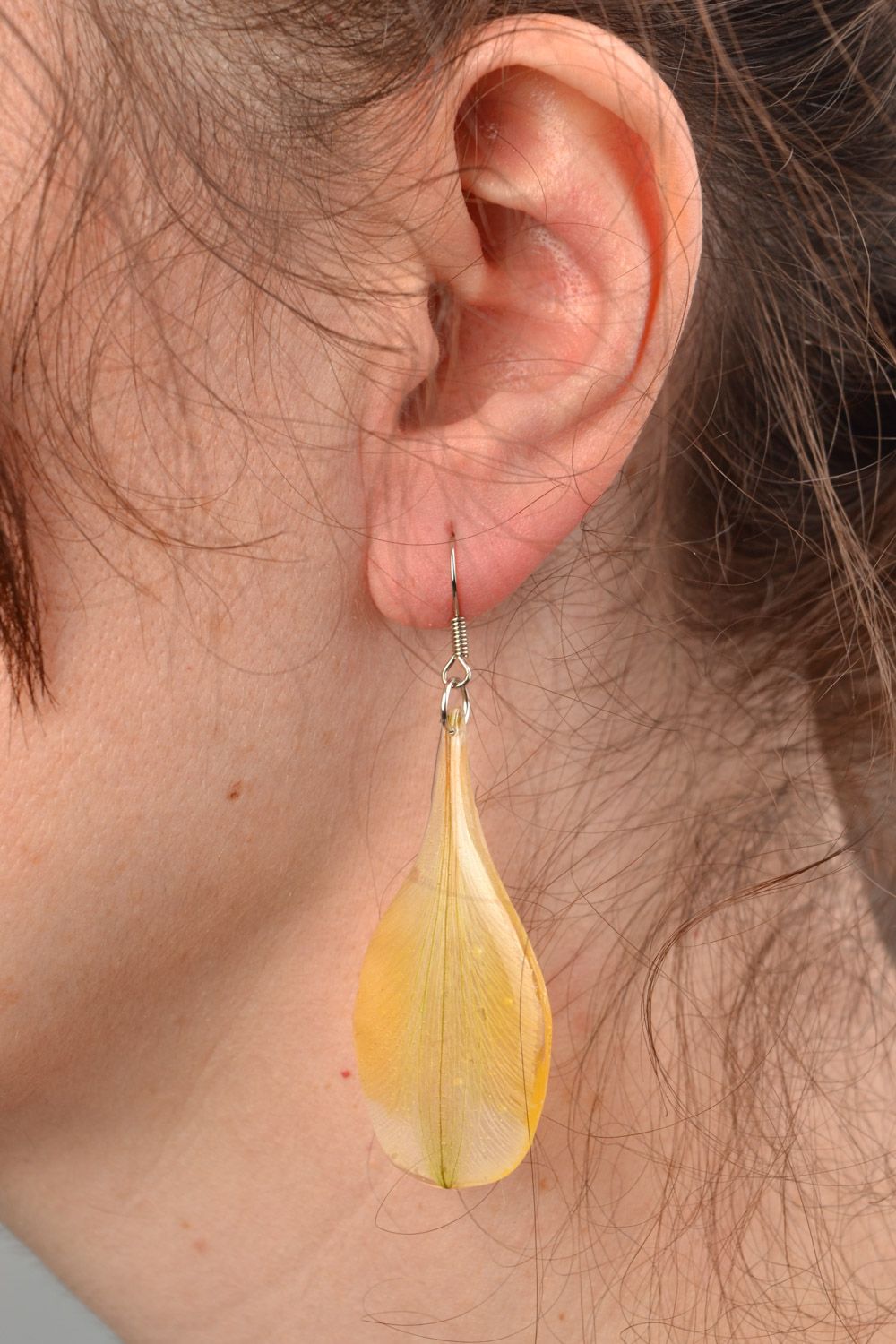 Handmade long yellow dangle earrings with alstroemeria flower is epoxy resin  photo 2