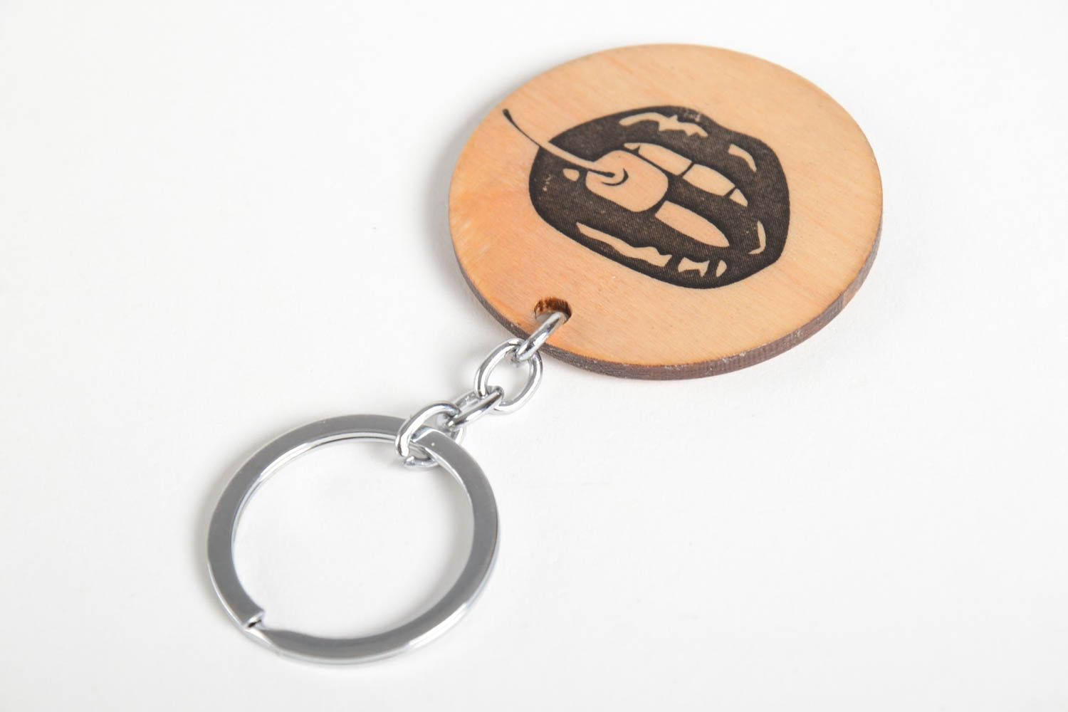 Designer accessories handmade wooden key chain designer keyrings gifts for girls photo 3