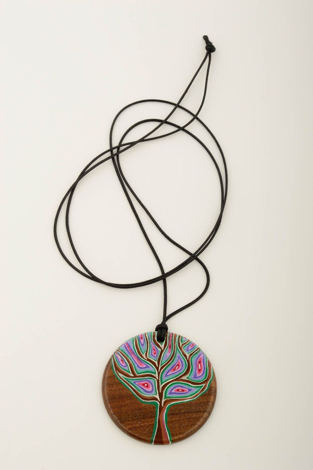 Кулон ручной работы украшение на шею с росписью аксессуар из дерева красивый фото 3