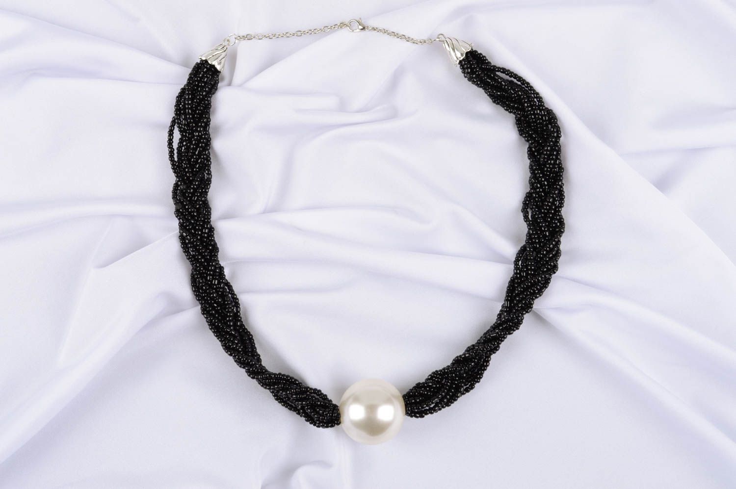 Collar de abalorios y una perla grande bisutería artesanal regalo original foto 1