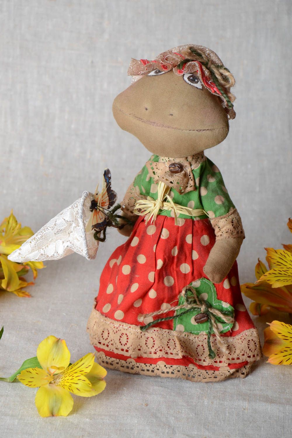Ароматная кукла лягушка из хлопка с запахом кофе и ванили пошитая вручную фото 1