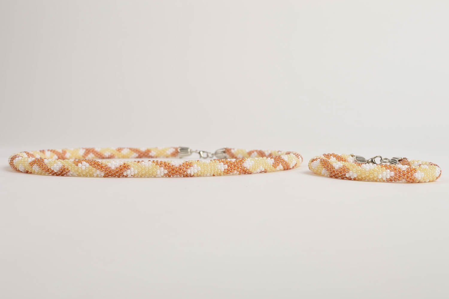 Collier spirale Bijoux faits main Bracelet fantaisie en perles de rocaille photo 4