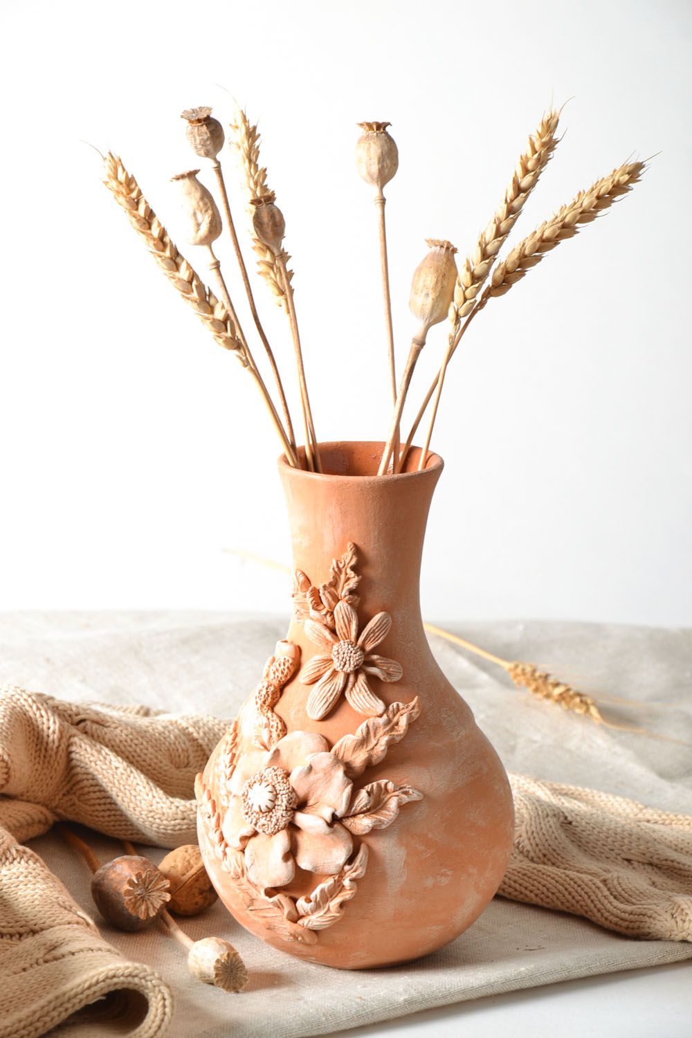 Настольная ваза из глины фото 1