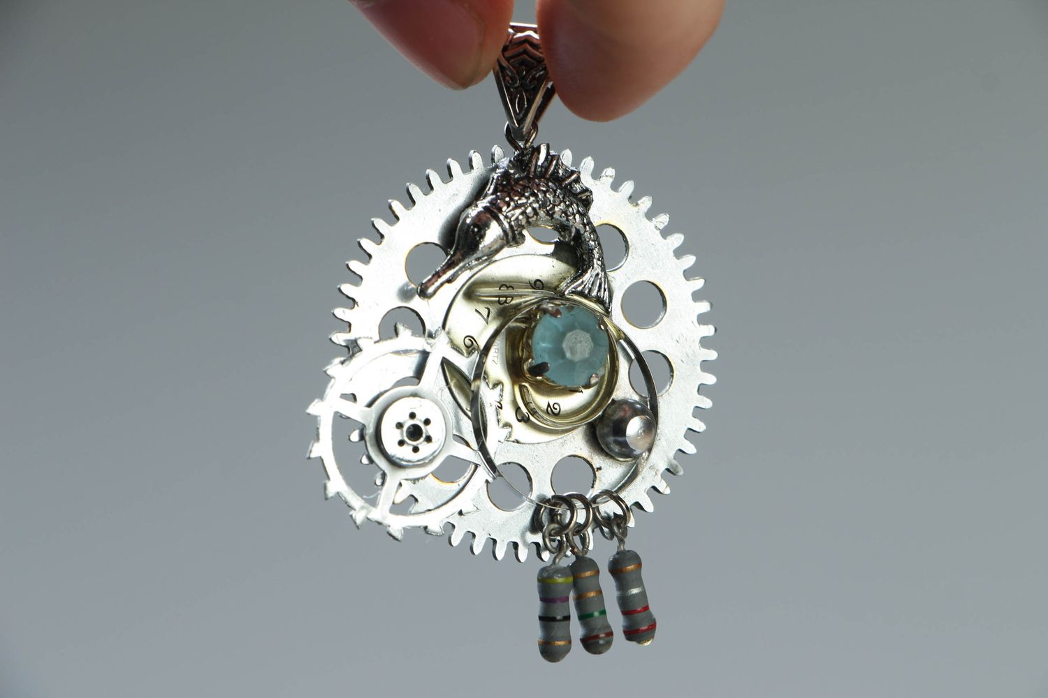 Unusual pendant with clockwork mechanism photo 3