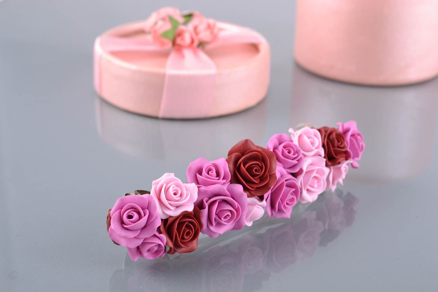 Barrette cheveux fleurs en pâte polymère faite main rose et violette pour femme photo 1